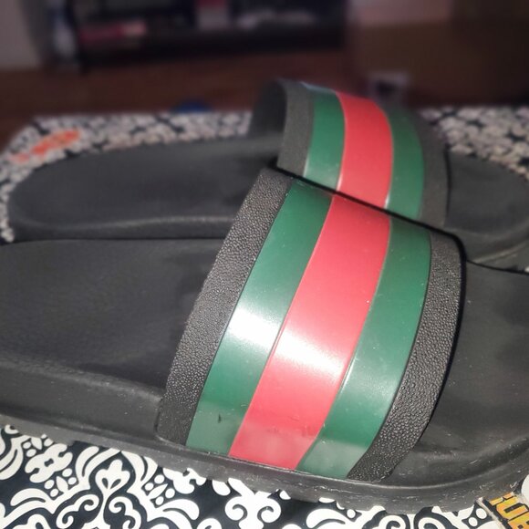 Sandals_&_Flip_Flops